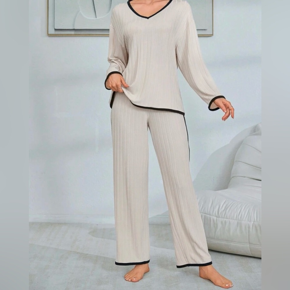 Loose V-Neck Women Lounge Set, Apricot color